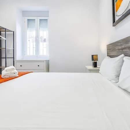 Apartamento Koko Apartment&parking Incluido Junto Al Casco Histórico *